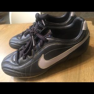 Woman’s Nike Soccer cleats size 7